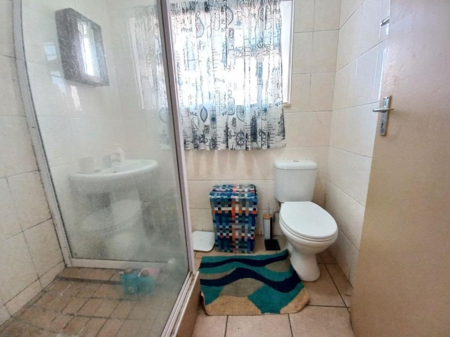 1 Bedroom Property for Sale in Die Bult Western Cape